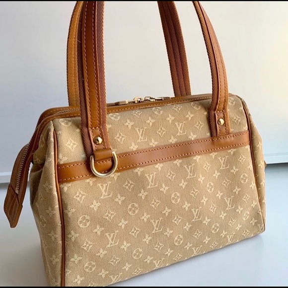 Louis Vuitton Handbags - Authentic Louis Vuitton Vintage Josephine Mini